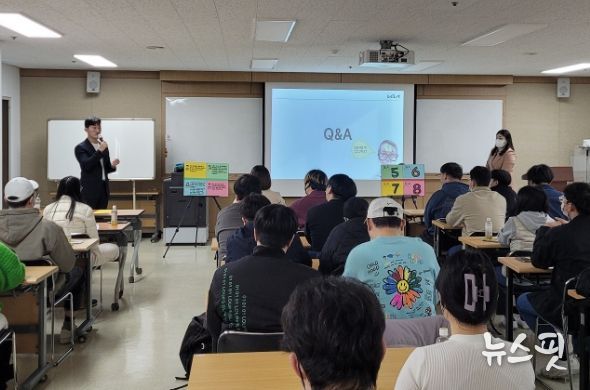 부천시는 지난 16일 기아에 취업해 품질관리팀에서 활발하게 활동하고 있는 동우진 강사를 초청해 멘토링 특강을 개최했다