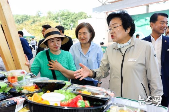 이천시 중소기업제품 특별판매전 ‘숲속의 이천마켓’ 성료