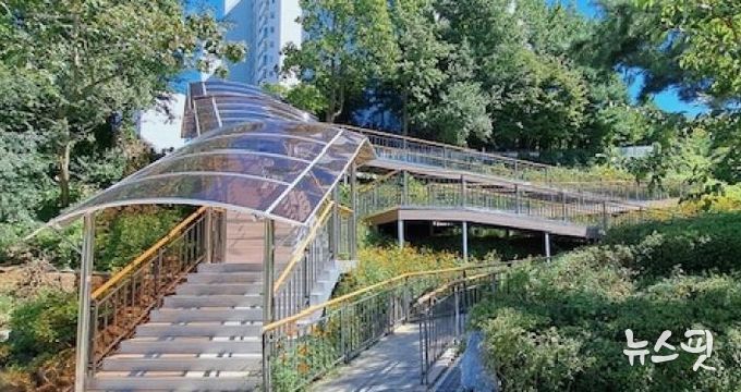 용인특례시는 성서근린공원 진입로를 준공했다.(용인시 제공)