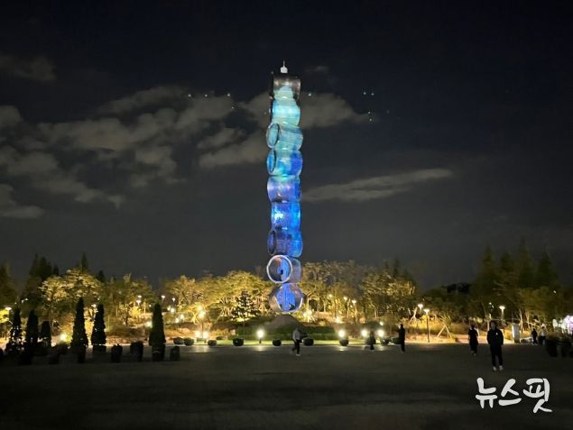 ‘빛의 호수 환상을 비추다 시즌 2’ - 빛의 합주