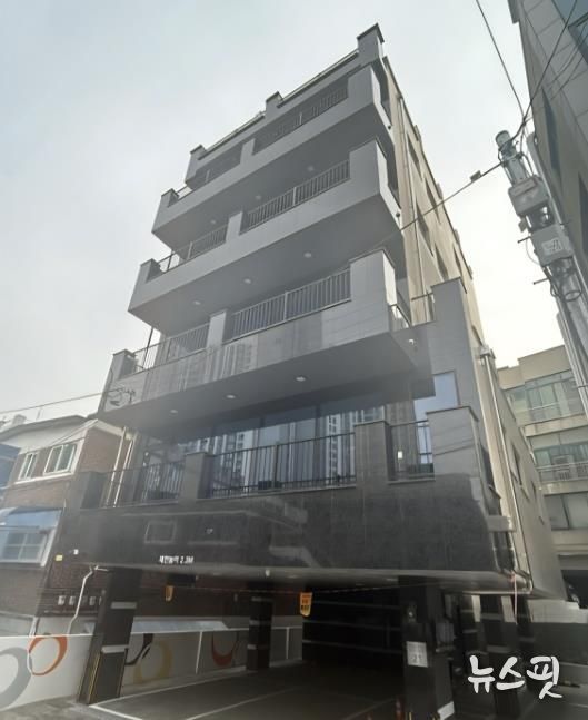 청소년상담복지센터가 이전할 신축건물(철산동 227-1) 전경.(광명시 제공)