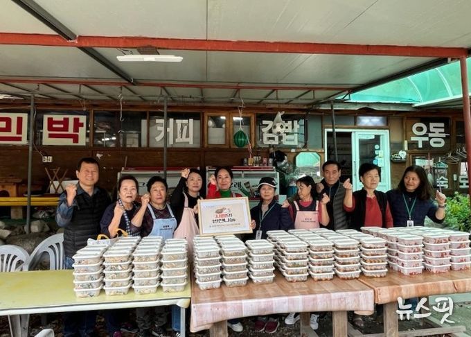 포천시 이동면 지역사회보장협의체, ‘사랑의 반찬 나눔’으로 따뜻한 온정 전달