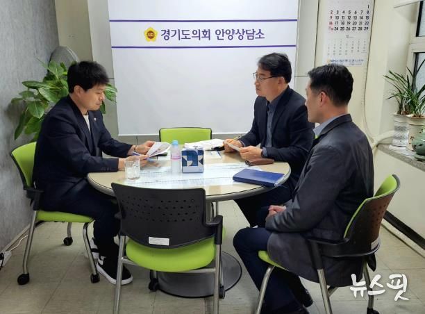 경기도의회 유영일 의원, 경기기후위성 발사 기념 행사 관련 보고 가져