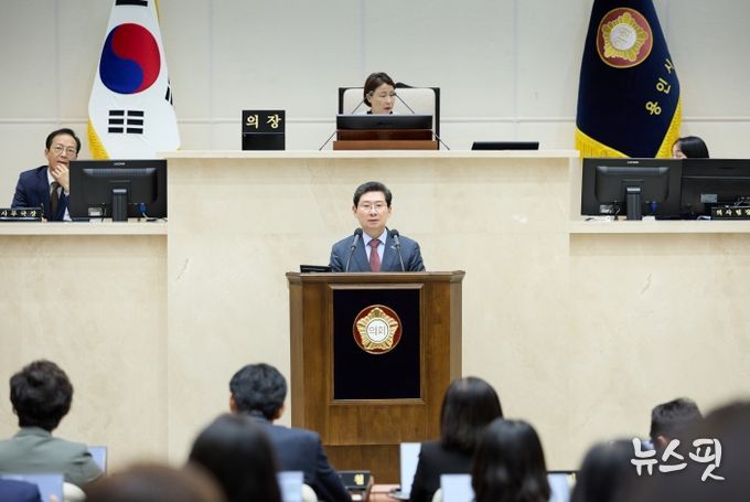 이상일 용인특례시장이 14일 '용인특례시의회 제297회 본회의'에서 시정연설을 통해 2026년 시정운영 방향을 제시했다.