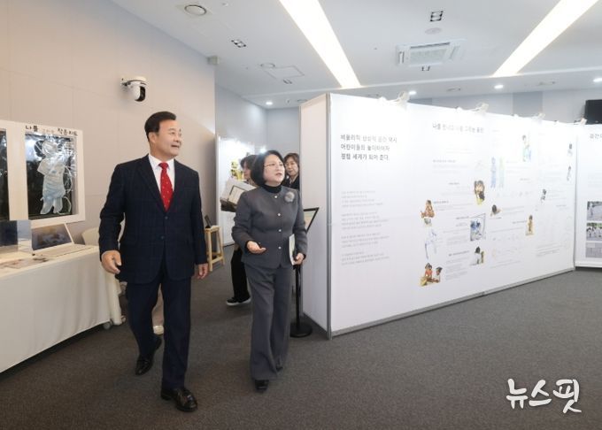 의왕시, 제6회 레지오 기록 작업 전시회 개최