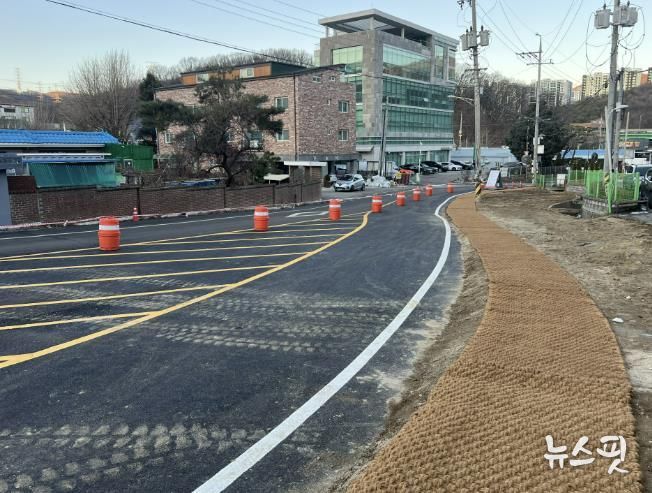 용인특례시는 고기교~고기초 후문을 잇는 도로를 확장·정비했다.(용인시 제공)