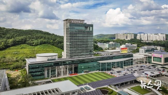 용인특례시청사 전경