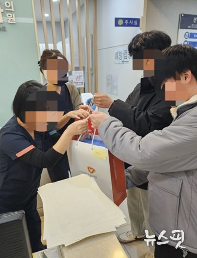 수원남자단기청소년쉼터, 감사 떡나눔 활동 진행