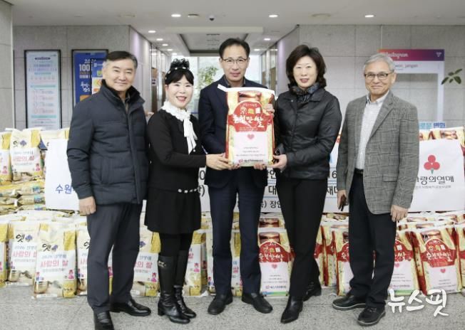 예스식자재마트, 수원시 장안구에 이웃돕기 백미 100포 기부