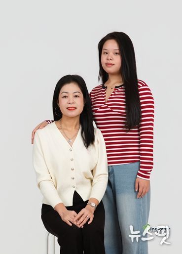 다문화가족 가족사진 촬영 진행 사진