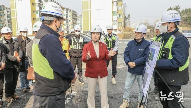과천시, 8·9단지 재건축 해체공사 현장 점검…소음·비산먼지 저감 방식 적용돼
