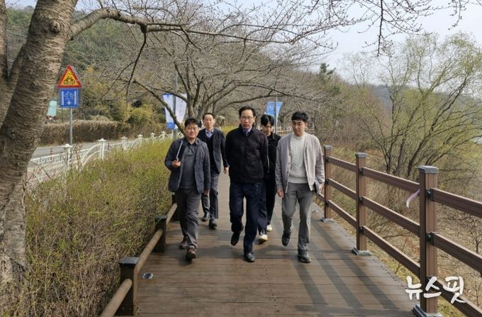 수원시 장안구청장, 광교마루길 새 단장 현장 점검