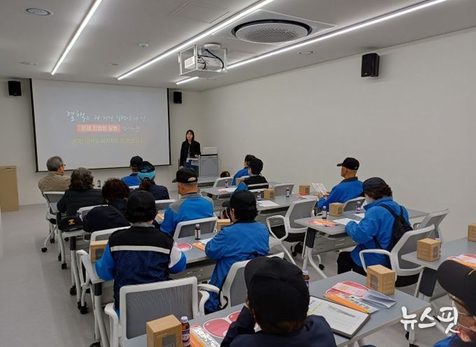 파주시 운정3동 실버경찰대, 결핵·말라리아·구강 건강 교육 실시