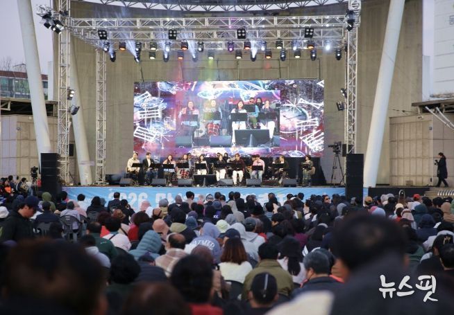 수원시 장안구, ‘2026 만석거 새빛축제’성황리에 마쳐