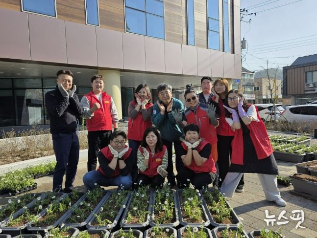 동두천시 송내동 주민자치위원회, 주민의 손으로 피워낸 '위대한 정원'